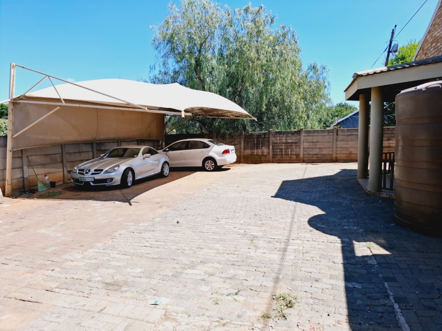 3 Bedroom Property for Sale in Universitas Free State